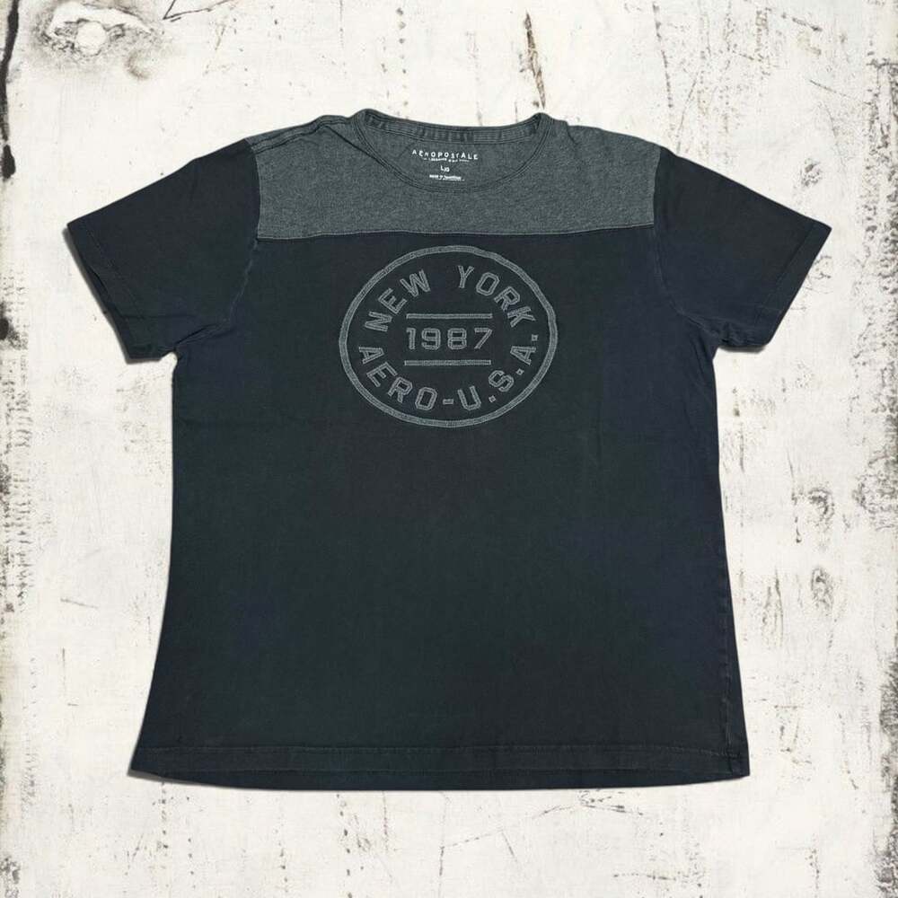 Aeropostale Colorblock Graphic Black Tee Size Large